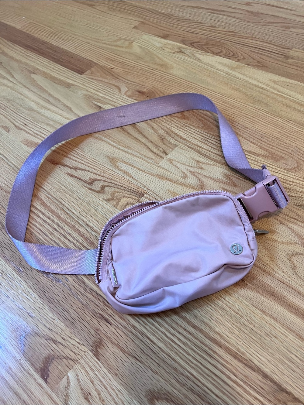 Lululemon Everywhere Belt Bag 1L Pink Pastel